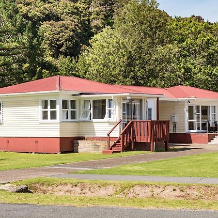 Waitangi Beach Bach 30B Buitenkant foto