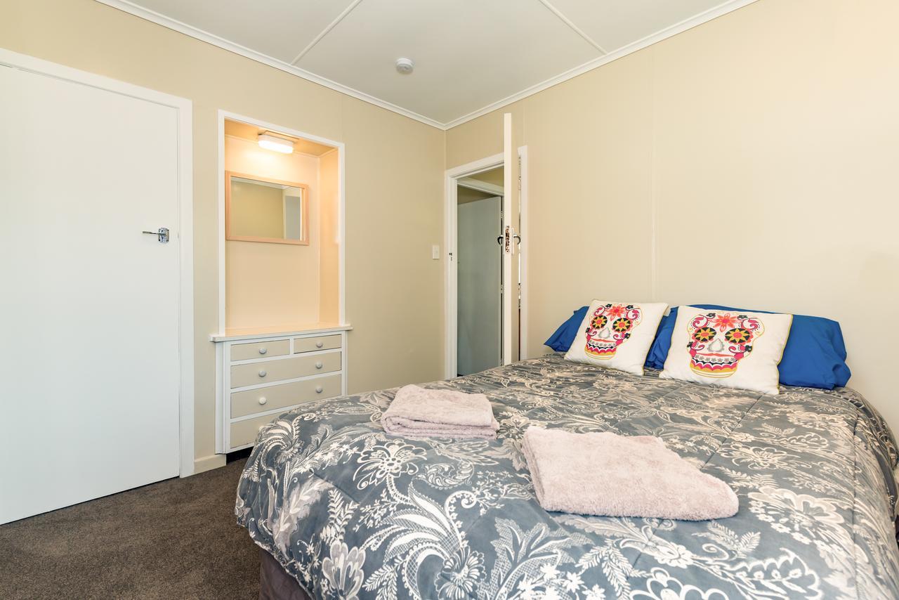 Waitangi Beach Bach 30B Buitenkant foto