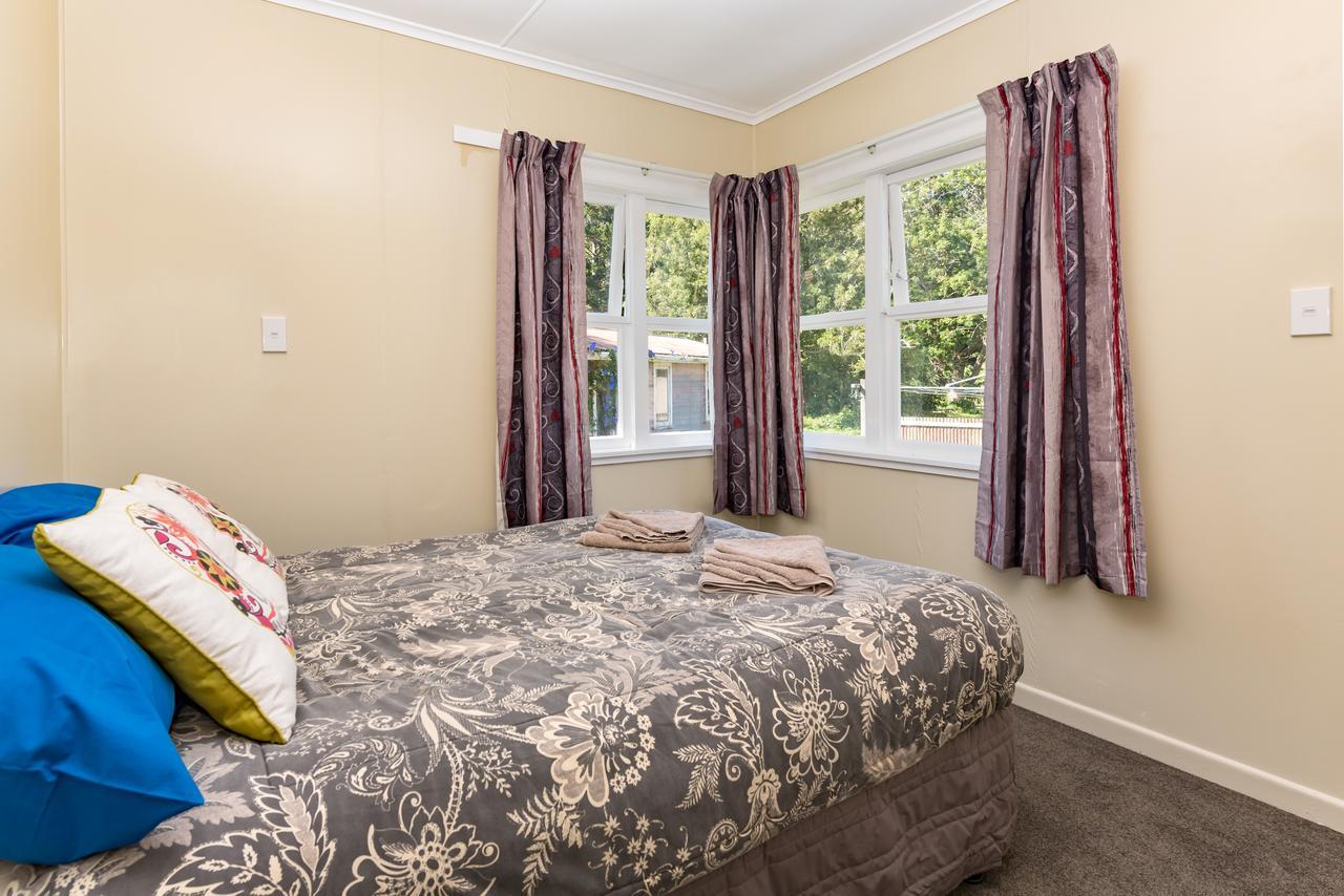 Waitangi Beach Bach 30B Buitenkant foto